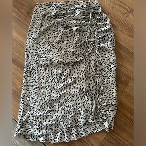 Cider curve silky skirt